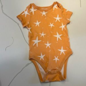 Little Co Lauren Conrad t- shirt onesie orange starfish size 18 months 🧡